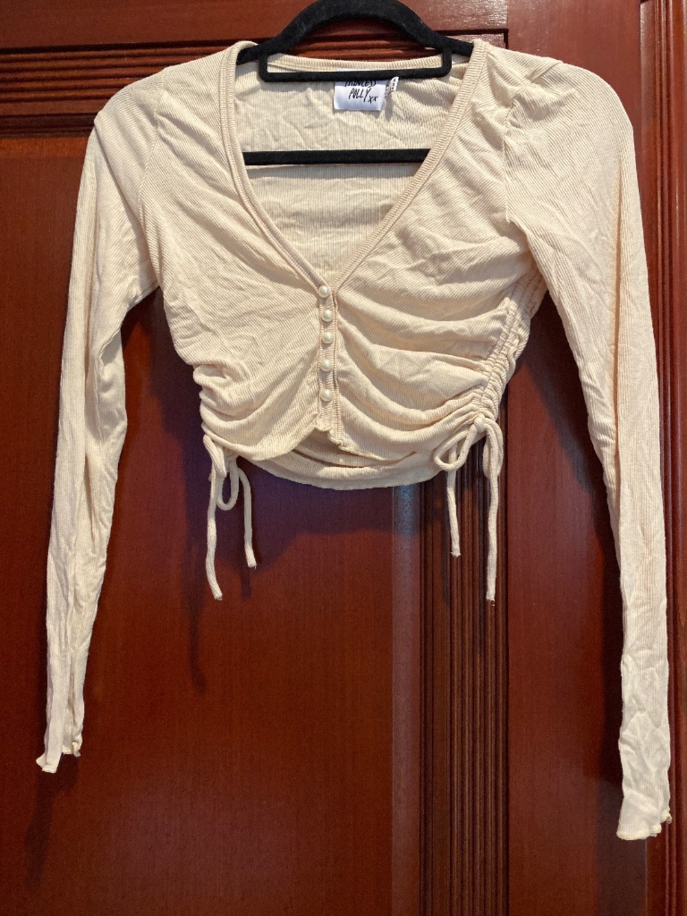 PRINCESS POLLY PEARL BUTTONED LONG SLEEVED CROP TOP